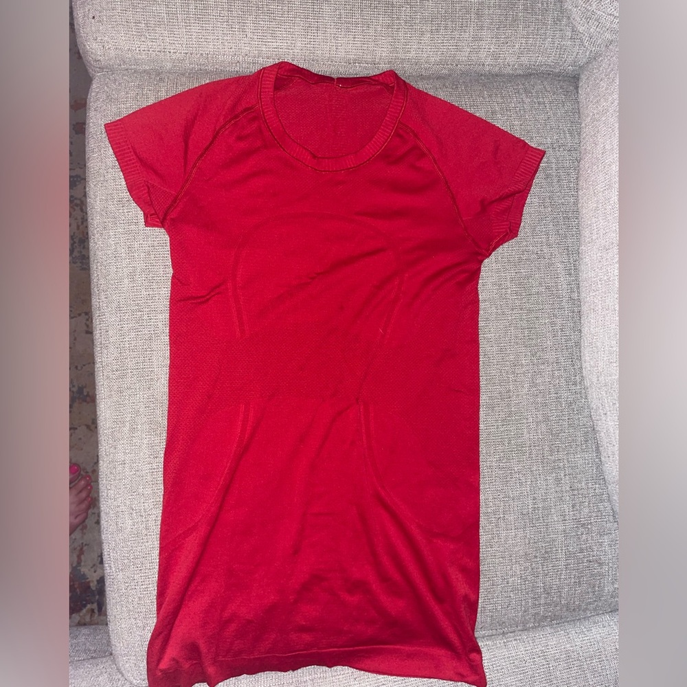 Lululemon Swiftly Tech Short Sleeve Size 6